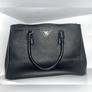 Prada saffiano galleria